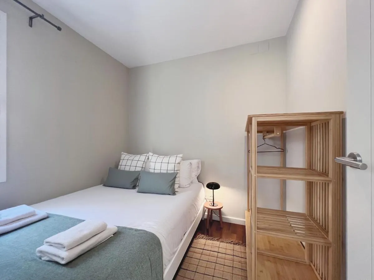 Stay U-Nique Apartments Sants II Barselona İspanya