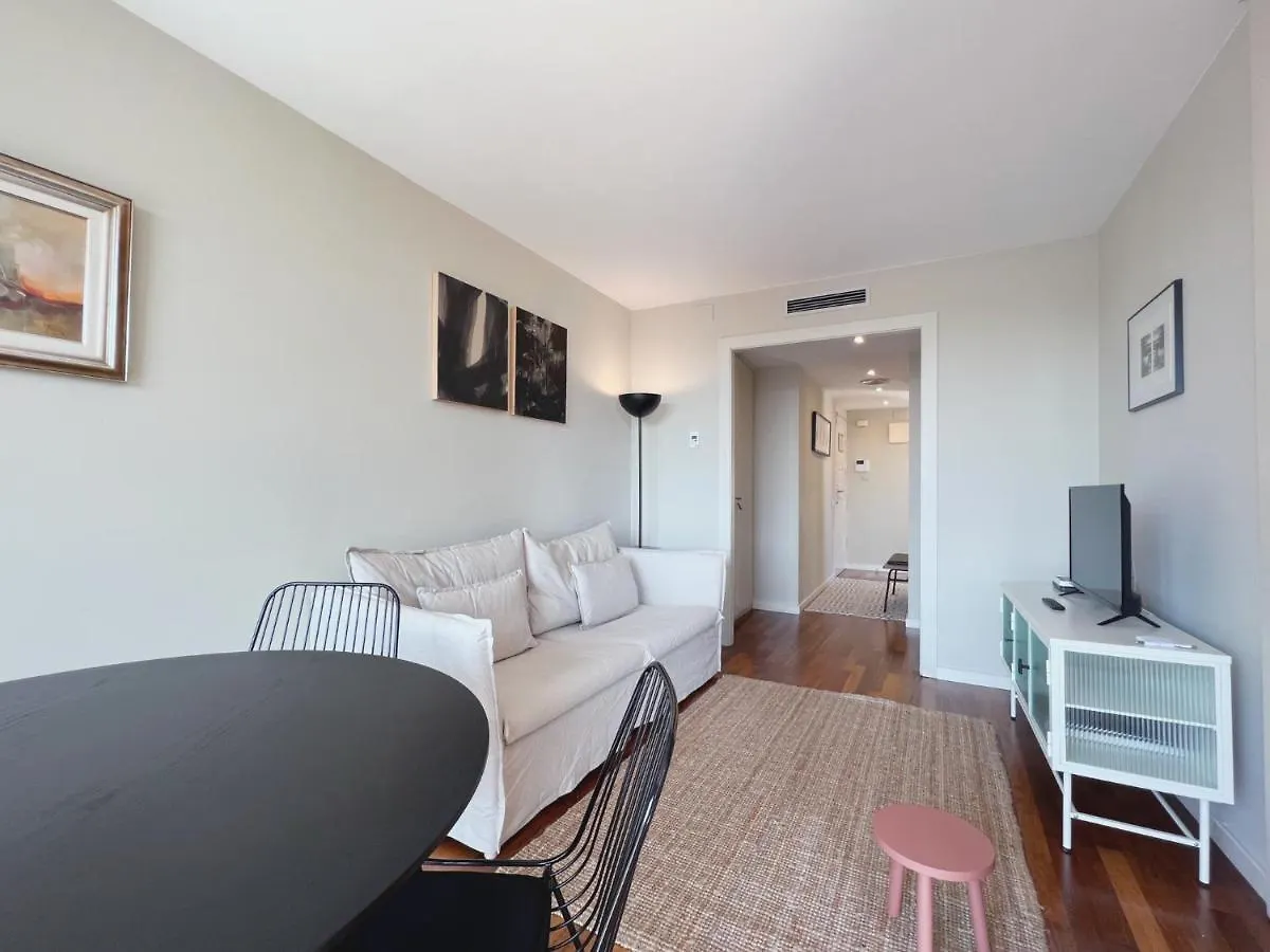 ברצלונה Stay U-Nique Apartments Sants II 0*,